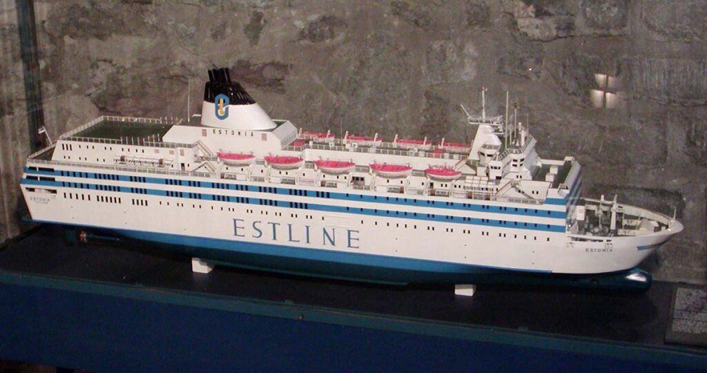 Modell av fartyget Estonia